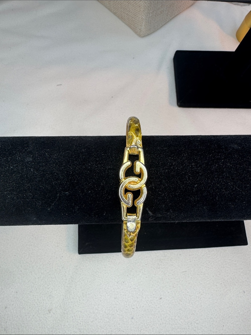 Gucci Yellow Gold-Tone Interlocking G Bracelet Made in Italy